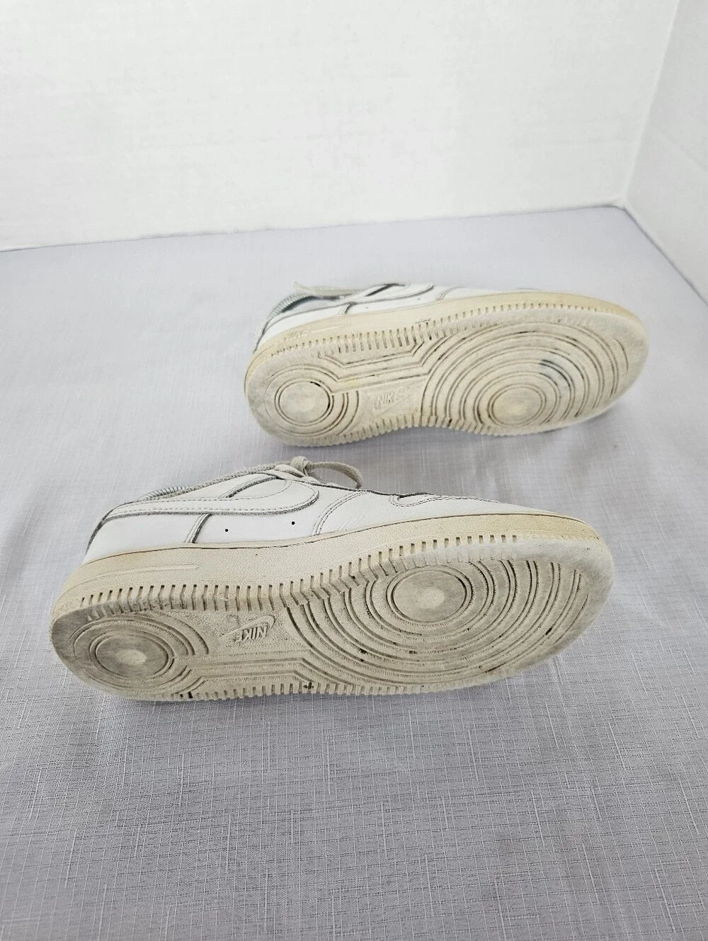 Nike youth unisex air